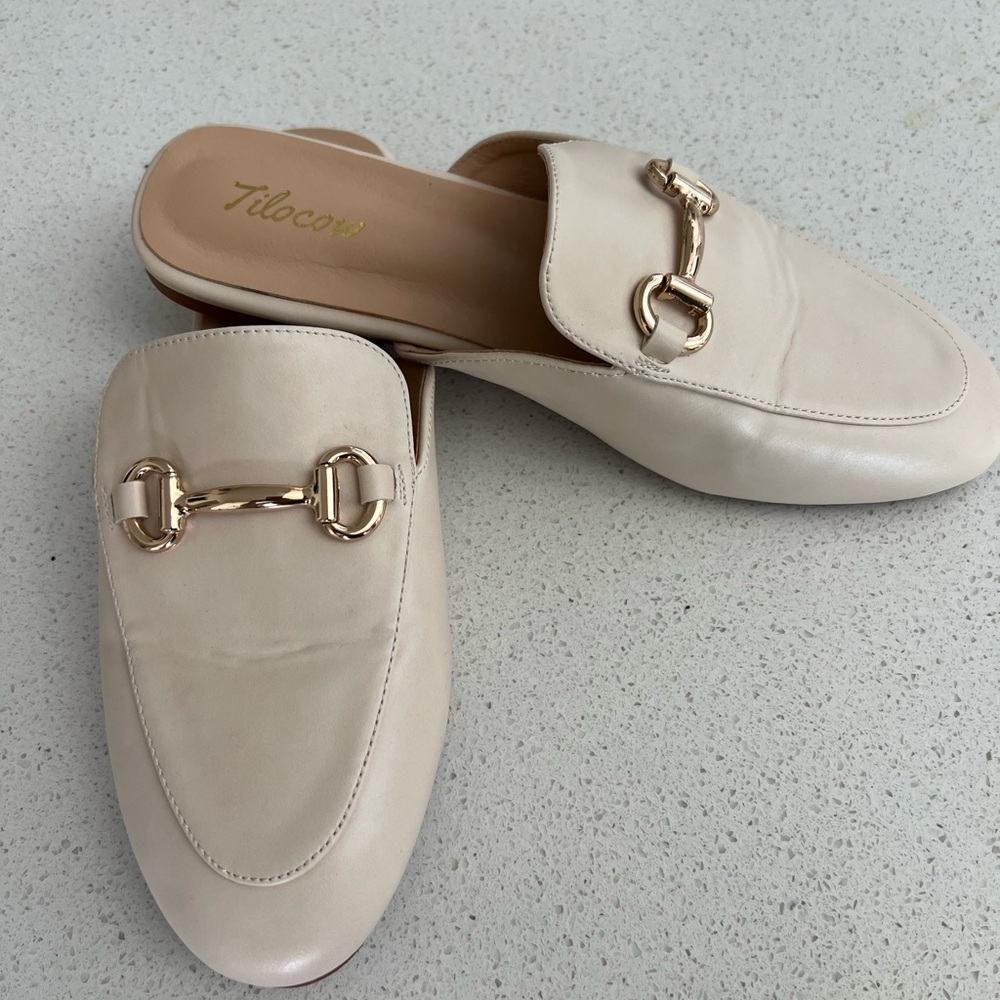 Women's Cream Loafers